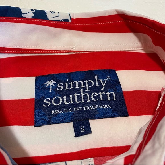 Simply Southern USA America Mens Button Down Shirt Size Small Beer Truck Dog - Picture 3 of 5